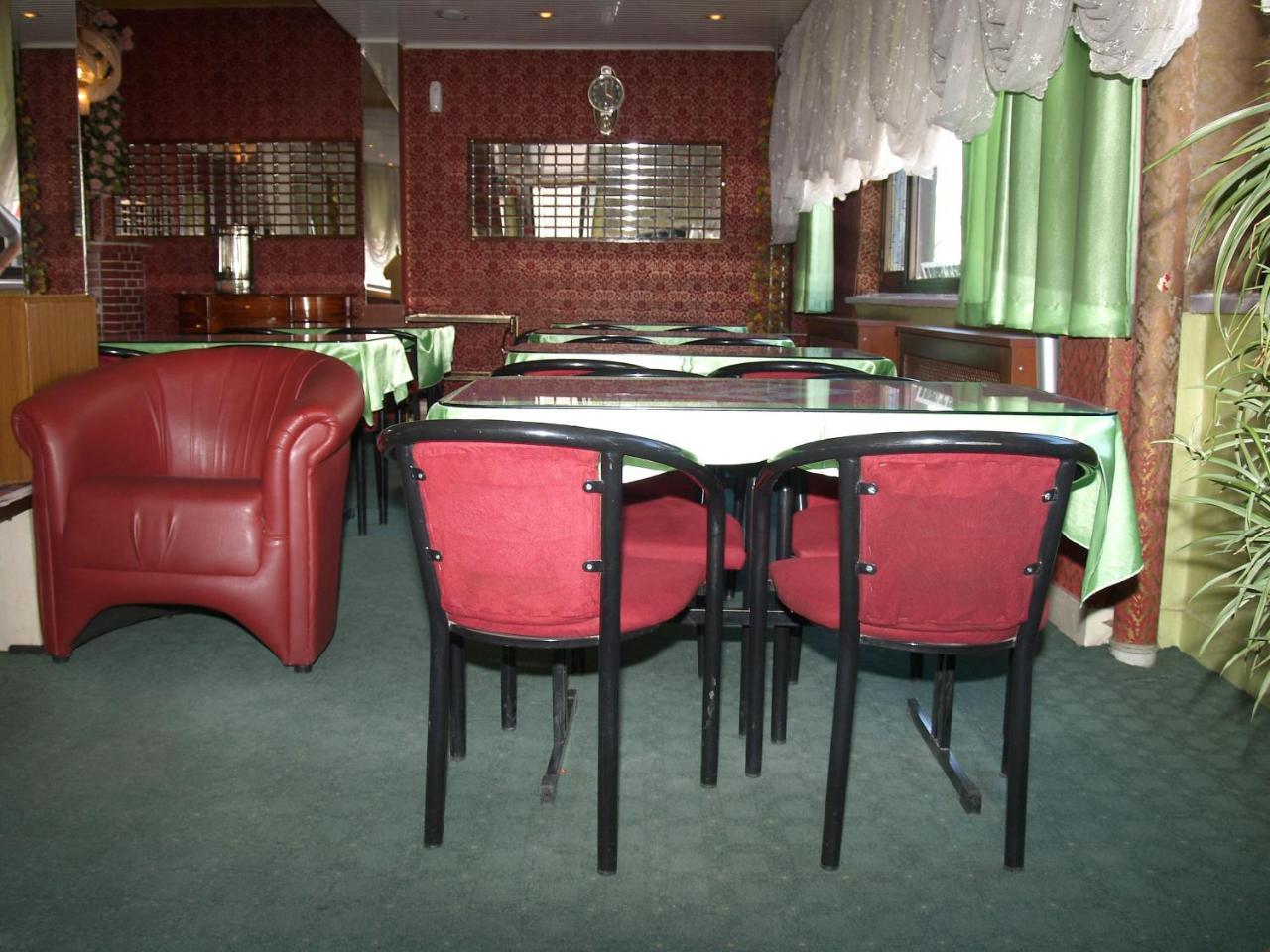 קוניה Hotel Cesme מראה חיצוני תמונה