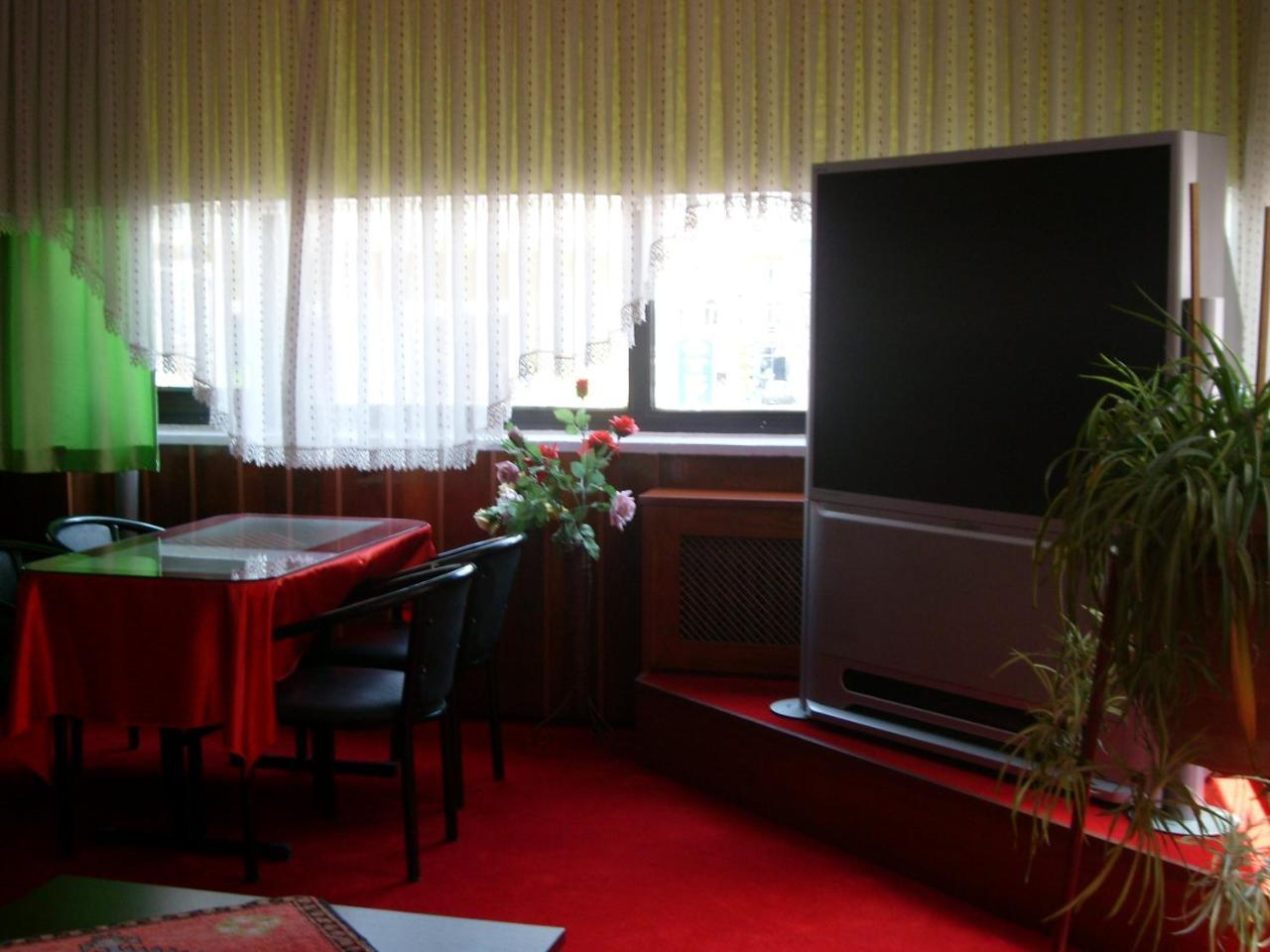 קוניה Hotel Cesme מראה חיצוני תמונה