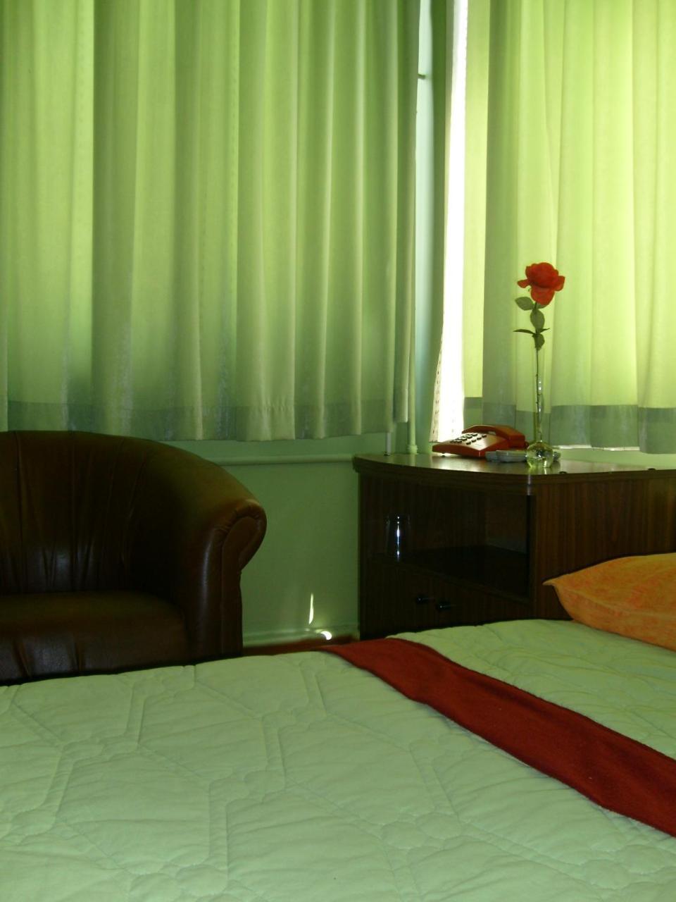 קוניה Hotel Cesme מראה חיצוני תמונה
